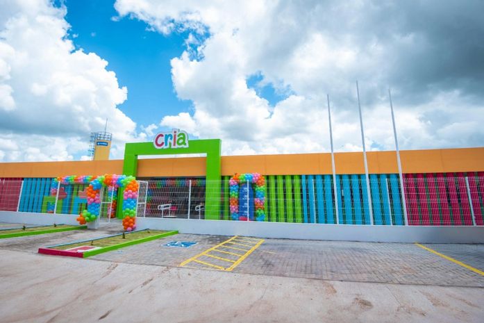 Governo de Alagoas entrega Escola do Coração e Creche Cria em Taquarana