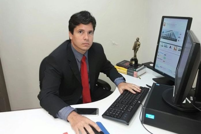 Procurador-geral do MPC, Ênio Pimenta