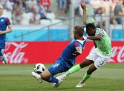 Apostando nos contra-ataques, Nigéria vence Islândia em Volgogrado