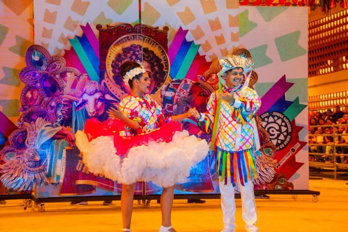 Carlinhos Maia enaltece performance de Junina Girassol no Festival de Quadrilhas em Maceió