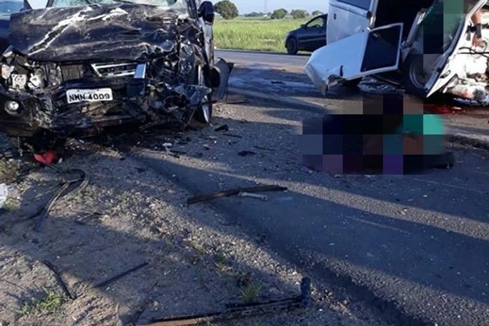 Motorista envolvido em acidente que resultou em duas mortes estava sob o efeito de álcool, diz PRF