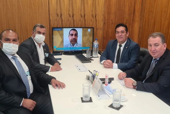 Severino Pessoa recebe prefeitos e reafirma parceria com o municipalismo alagoano