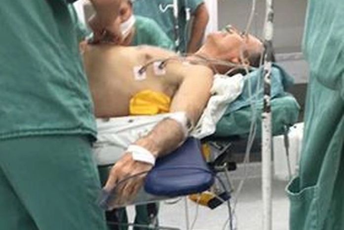 Bolsonaro faz cirurgia após ser esfaqueado em Juíz de Fora