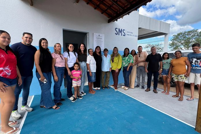Moradores comemoram entrega de postos de saúde reformados em Delmiro Gouveia