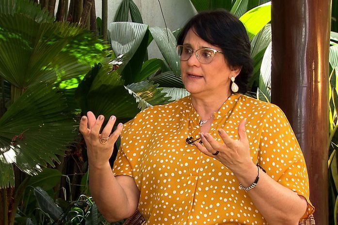 Damares diz que Brasil enfrenta "epidemia de suicídio"