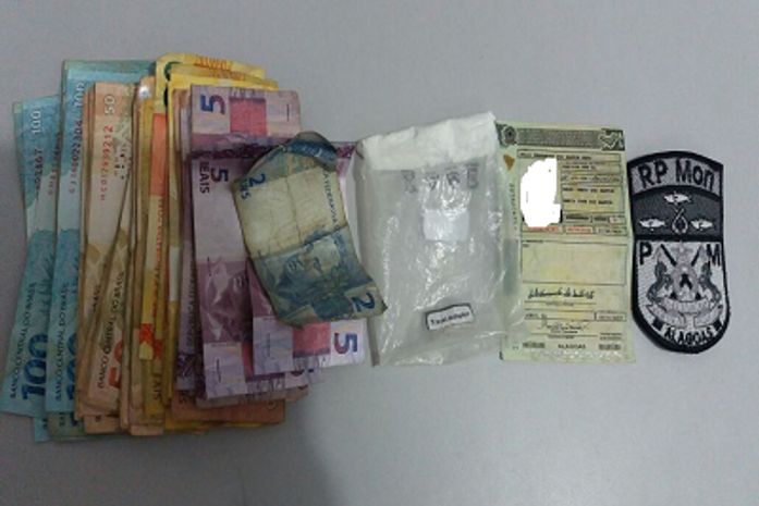 Dupla é presa por tráfico de drogas no Trapiche da Barra