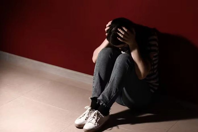 Desigualdade e falta de cuidado agravam crise de suicídios entre jovens em AL, que cresceu 65%, diz psicóloga
