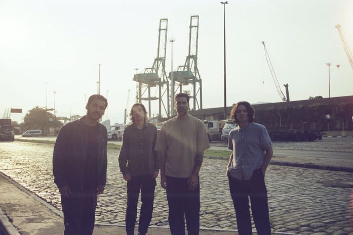 Após sucesso no The Town banda Terno Rei se apresenta em Maceió