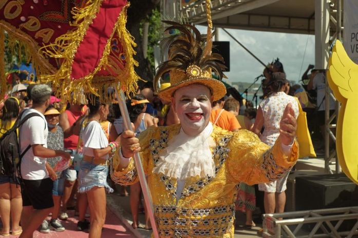 Pinto da Madrugada reúne foliões na Ponta Verde e serve cerca de 3 mil porções de mungunzá