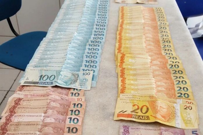 Quantia apreendida com a adolescente