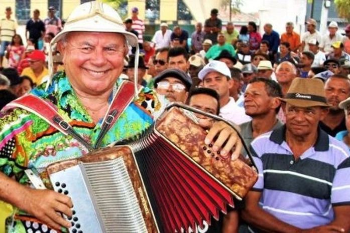 Vereador Melquisedec de Oliveira pede que secretaria municipal de Cultura, coloque busto do artista Afrísio Acácio na Tenda Cultural