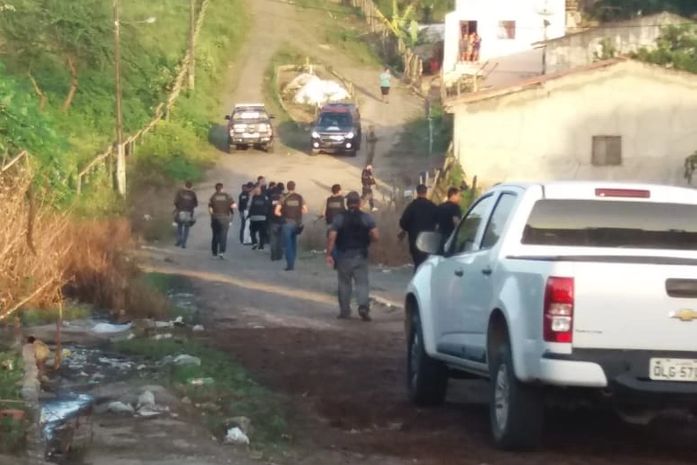 Policiais frustam assalto a banco e bandidos morrem em confronto no Agreste