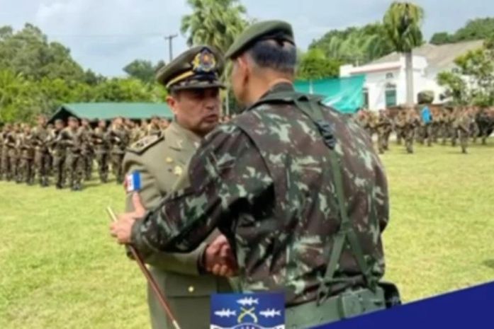 Comandante da PM/AL, Cel. Paulo Amorim recebe homenagem no Recife durante festa do Exército brasileiro
