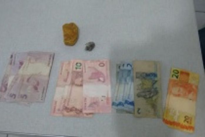 Jovem é preso após ser flagrado com drogas em Batalha