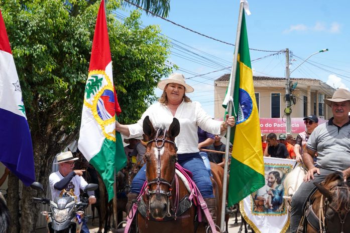 Prefeita Eronita Sposito marca presença pelo segundo ano consecutivo na Cavalgada de São José