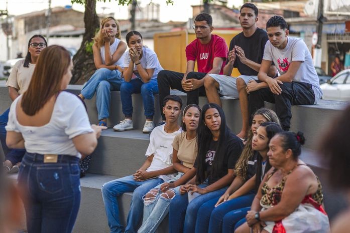 Bate-Papo na Praça reúne jovens retirados do trabalho infantil e desprotegido