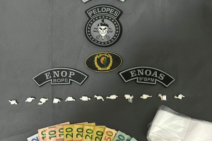 Presa por tráfico, mulher diz que estava vendendo "material" do marido preso