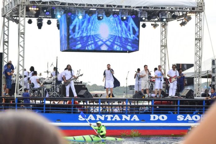Saulo agita o público na segunda edição do Penedo Náutico