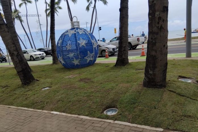 Canteiro central da Av. Silvio Viana é reformado e ganha novos serviços de paisagismo