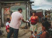 Secretaria distribui máscaras a moradores de ruas e integrantes de projetos sociais em Maceió
