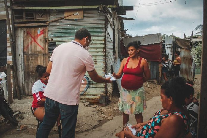 Secretaria distribui máscaras a moradores de ruas e integrantes de projetos sociais em Maceió