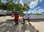 Prefeito Celino Rocha acompanha obras de construção de duas praças em Anadia
