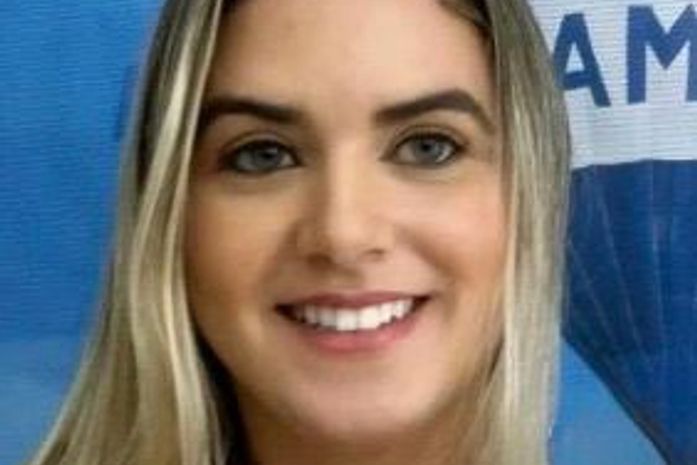 Mulher que morreu após colidir moto contra poste na parte alta de Maceió era corretora de imóveis