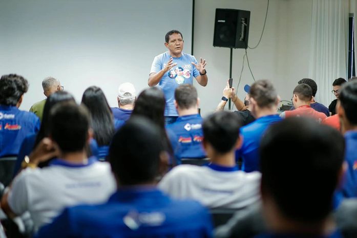 Júlio Cezar reforça compromisso com setor produtivo no Grupo Avant Atacarejo e Cunha Distribuidor