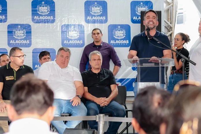 Governador anuncia novos investimentos em infraestrutura e saneamento em Jacuípe