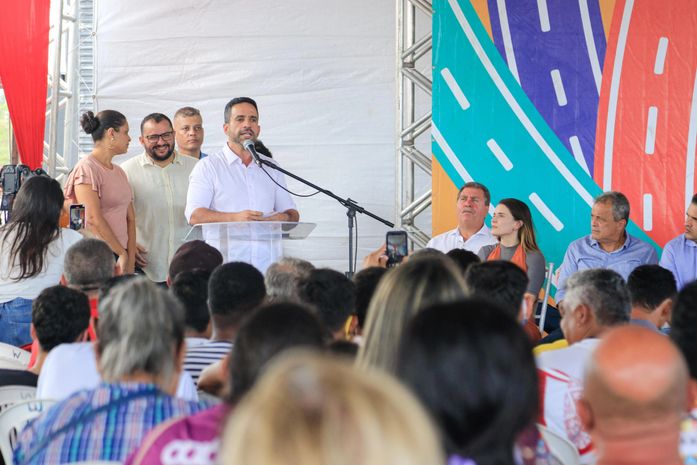 Em Delmiro Gouveia, Paulo Dantas anuncia investimentos de R$ 90 milhões em obras