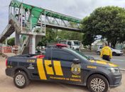 A intervenção é temporária e necessária para que os reparos necessários na passarela sejam realizados.