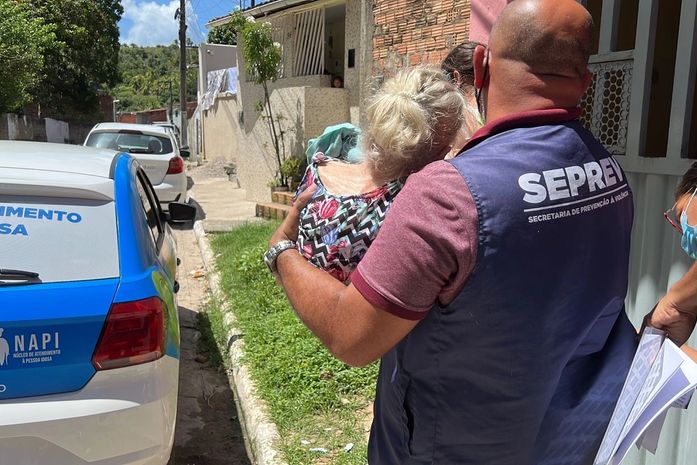Idosa de 84 anos vítima de maus tratos e negligência é resgatada em Maceió