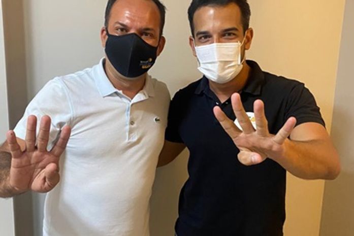 Filho de Galba Novaes fecha aliança com JHC para o segundo turno