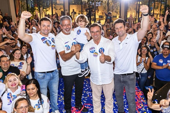 No topo de mais uma pesquisa com 43,6% para o Senado, Arthur Lira é aplaudido pelo povo de Arapiraca em megareunião com Lucas, Daniel e Luciano Barbosa