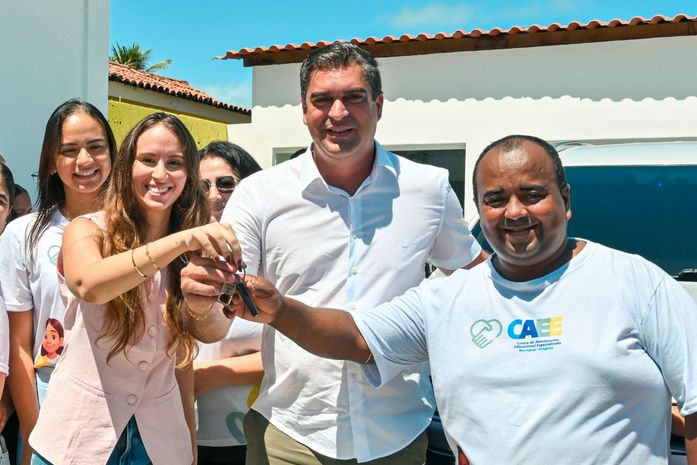Carro oficial deixa gabinete e ganha nova função no atendimento a crianças com deficiência em Maragogi