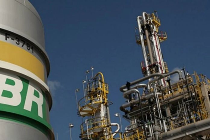 A partir de hoje, preços do diesel e da gasolina nas refinarias está reduzido