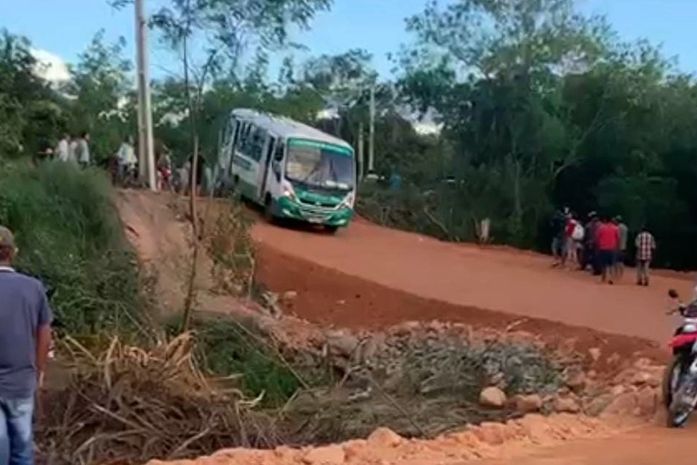 Desvio construído normaliza a ligação entre Arapiraca e Feira Grande após as fortes chuvas