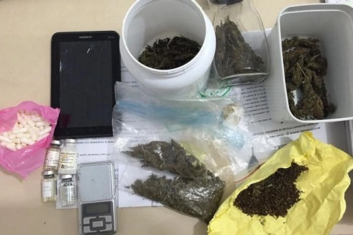 Material apreendido com a dupla