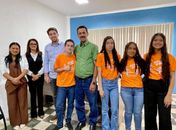 Marlan Ferreira recepciona alunos limoeirenses após viagem ao Vale do Silício (EUA)