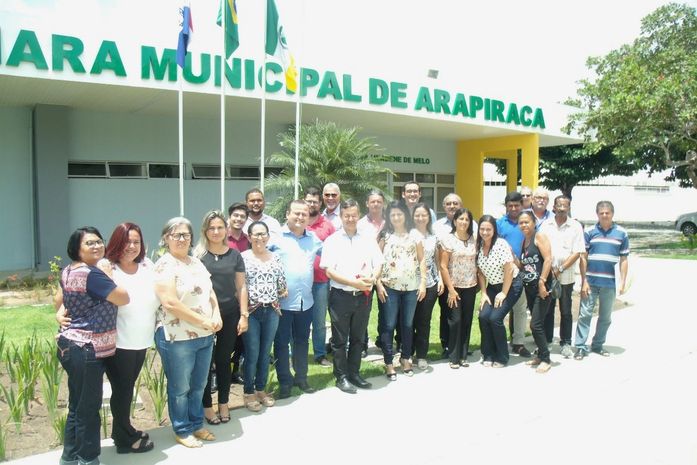 Câmara Municipal de Arapiraca inicia o ano recebendo as bênçãos do Padre Antenor Montenegro