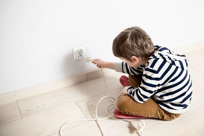 Brinquedos eletrônicos exigem atenção dos pais para evitar acidentes e desperdício de energia