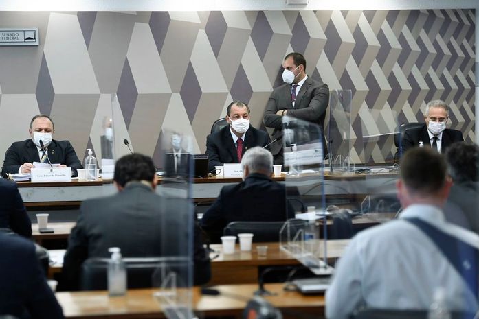 Pazuello passa mal e depoimento na CPI da Covid é suspenso até amanhã