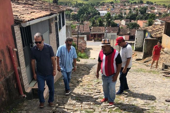 Chico Vigário ressalta a importância de viabilizar uma obra para melhorar o tráfego na região