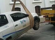 Carros da Prefeitura sendo guinchados em São Miguel dos Campos vira 'piada' na web