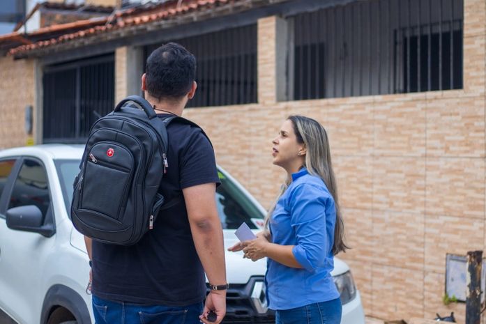 A equipe esteve no bairro de Cruz das Almas, onde conversou com moradores