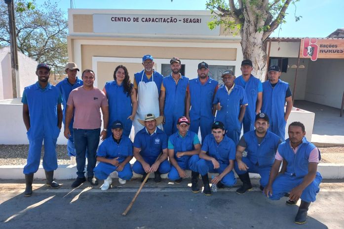 Curso de Inseminação Artificial capacitou mais de 120 alunos em 2024