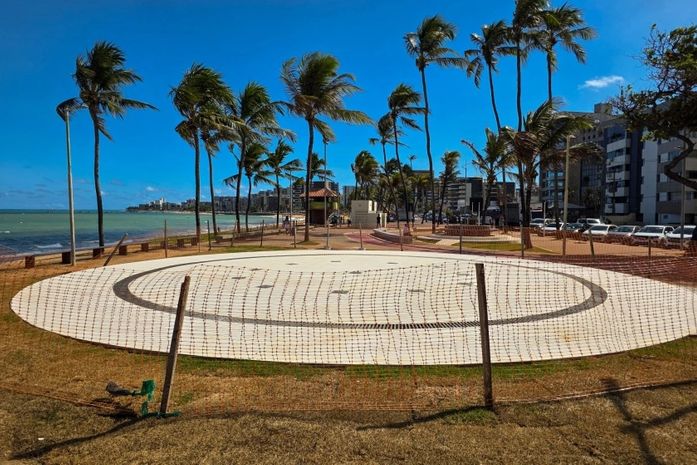 Posto 7 recebe fonte interativa com jatos de água de até 4 metros