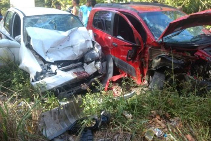 Duas pessoas ficam feridas em colisão na AL 215 em Marechal Deodoro