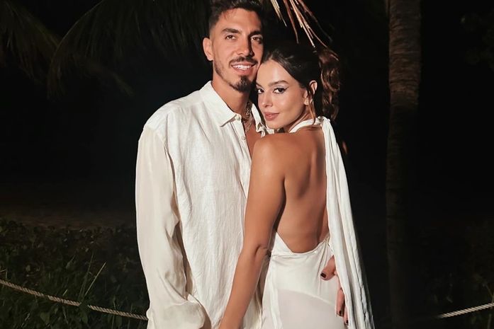 Amor amor, negócios à parte!