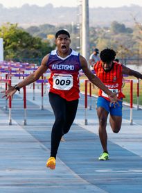 Estudantes da rede pública conquistam duas medalhas no atletismo nos Jogos da Juventude